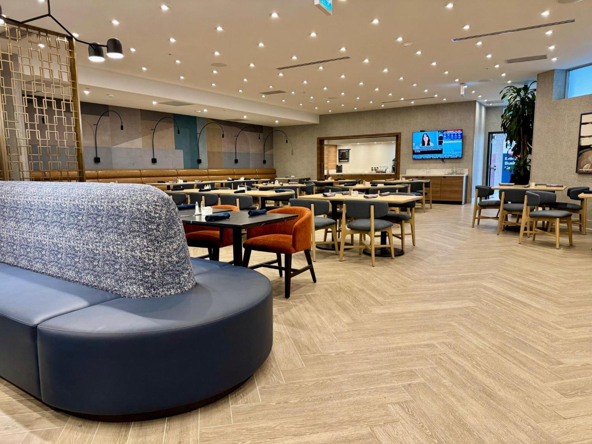 Holiday Inn Burlington Conference Centre By Ihg Buitenkant foto